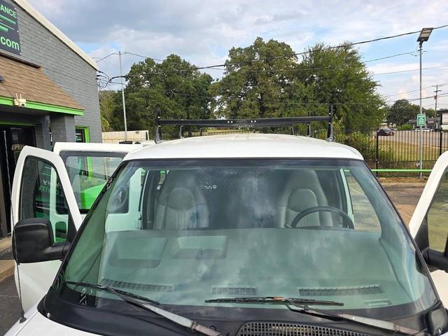 Photo of 2007 Summit White Chevrolet Express 1500