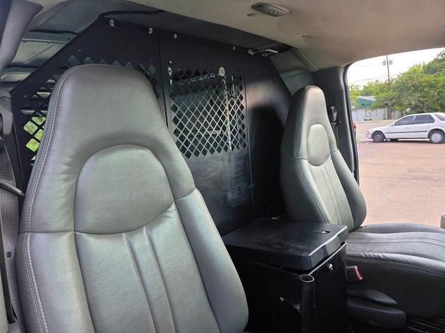 Photo of 2007 Summit White Chevrolet Express 1500