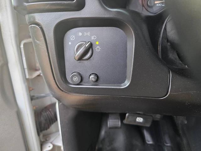 Photo of 2007 Summit White Chevrolet Express 1500