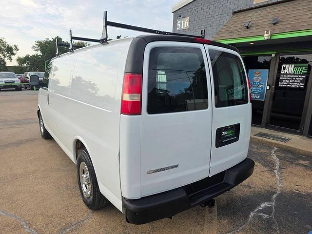 Photo of 2007 Summit White Chevrolet Express 1500