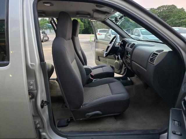 Photo of 2004 Silver Birch Metallic GMC Canyon