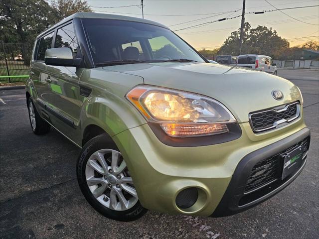 Photo of 2013 Alien Kia Soul