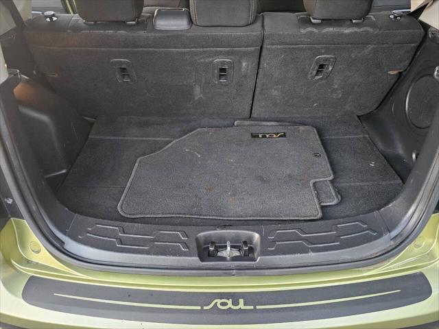 Photo of 2013 Alien Kia Soul