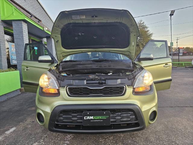 Photo of 2013 Alien Kia Soul