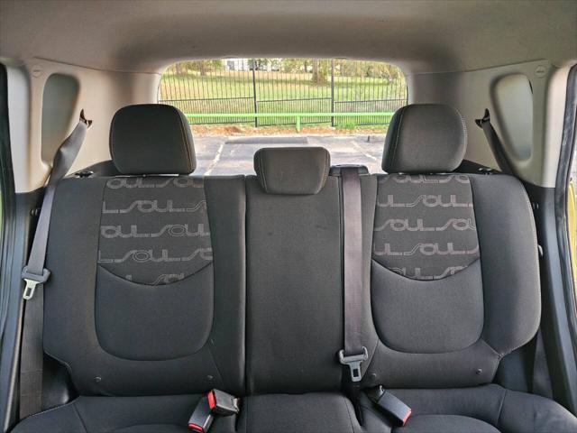 Photo of 2013 Alien Kia Soul