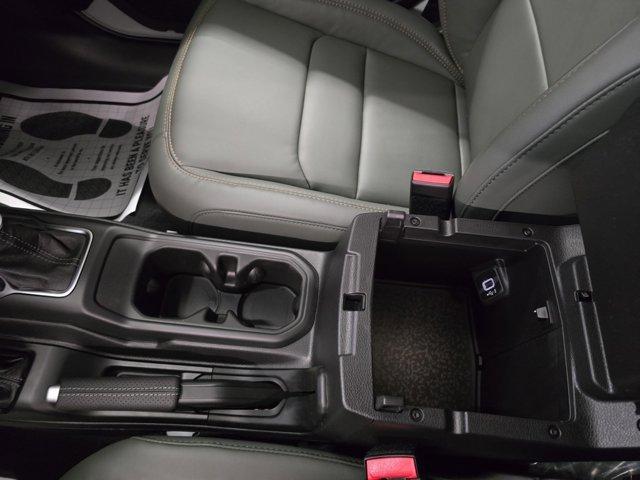 Photo of 2025 Bright White Clearcoat Jeep Gladiator