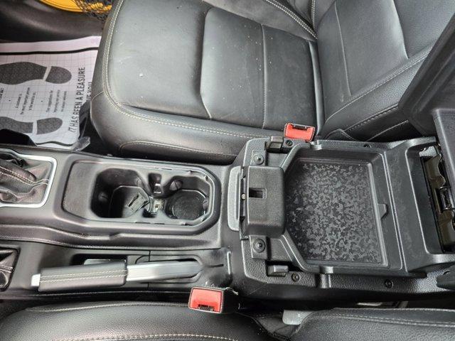 Photo of 2019 Hellayella Clearcoat Jeep Wrangler Unlimited