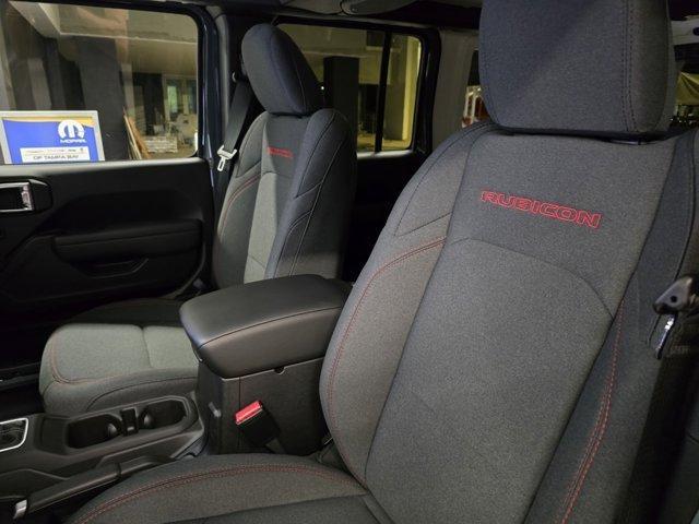 Photo of 2025 Anvil Clearcoat Jeep Wrangler