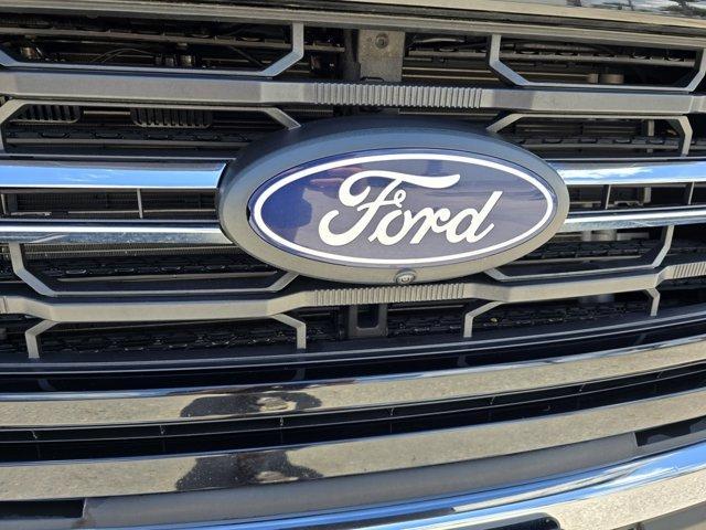 Photo of 2024 Black Metallic Ford F-150