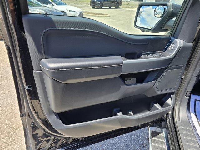 Photo of 2024 Black Metallic Ford F-150