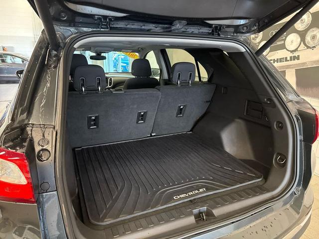 Photo of 2019 Nightfall Gray Metallic Chevrolet Equinox
