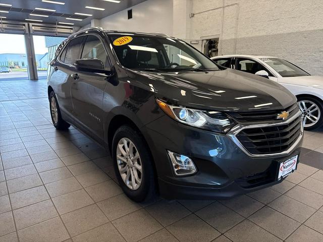 Photo of 2019 Nightfall Gray Metallic Chevrolet Equinox