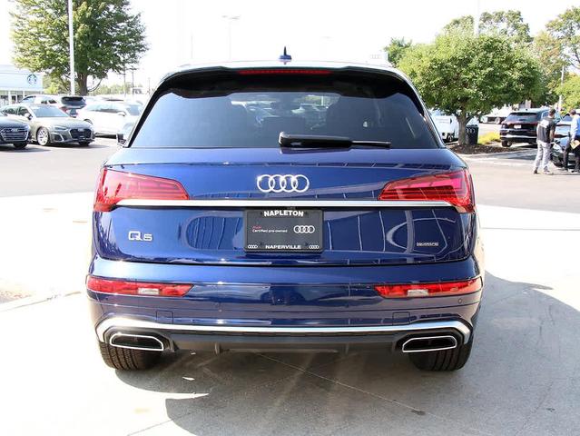 Photo of 2022 Navarra Blue Metallic Audi Q5