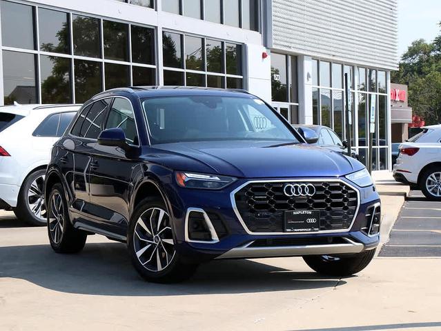 Photo of 2022 Navarra Blue Metallic Audi Q5