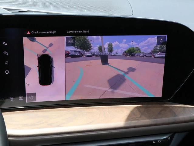Photo of 2025 MYTHOS BLACK Audi Q5