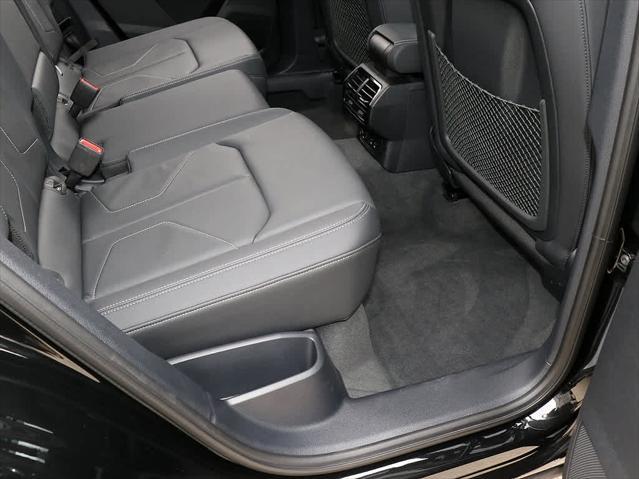 Photo of 2023 Mythos Black Metallic Audi Q3