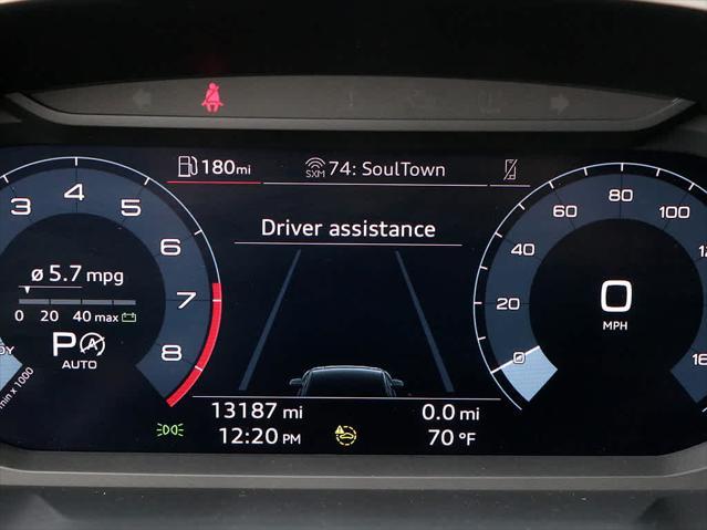 Photo of 2023 Mythos Black Metallic Audi Q3