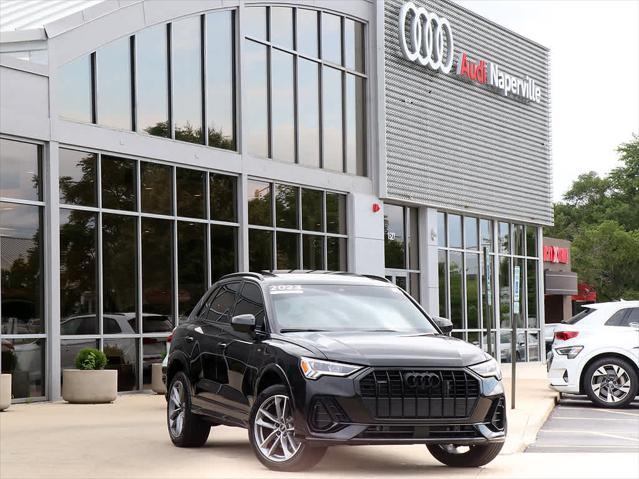 Photo of 2023 Mythos Black Metallic Audi Q3