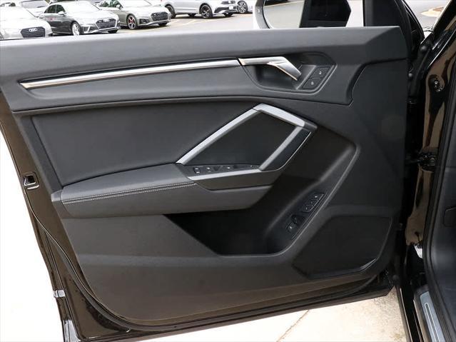 Photo of 2023 Mythos Black Metallic Audi Q3