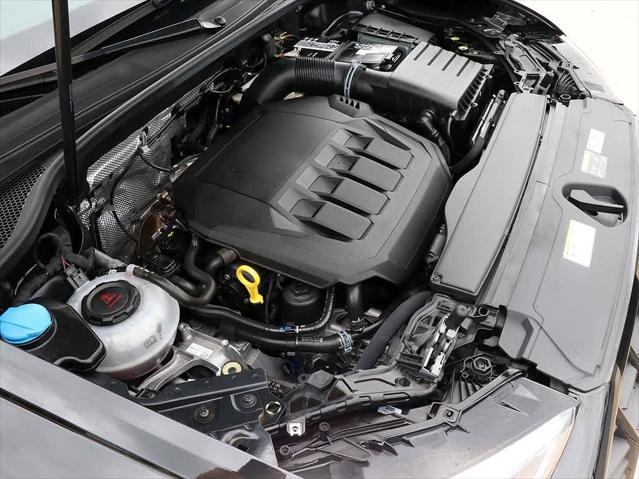 Photo of 2023 Mythos Black Metallic Audi Q3