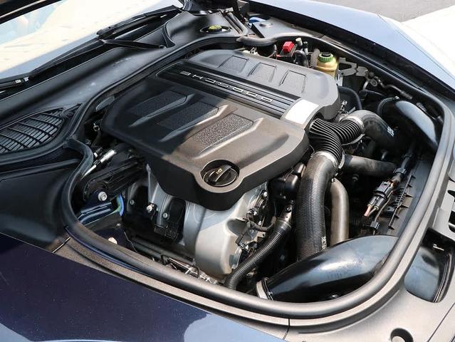 Photo of 2016 Night Blue Metallic Porsche Panamera