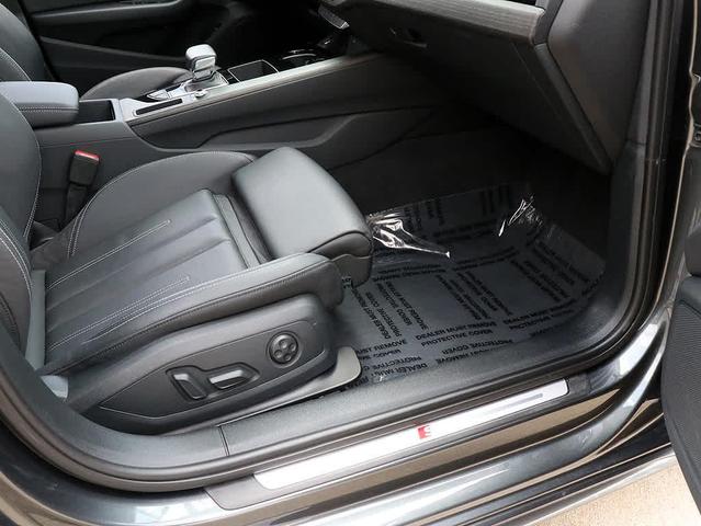 Photo of 2023 Daytona Gray Pearl Effect Audi A4
