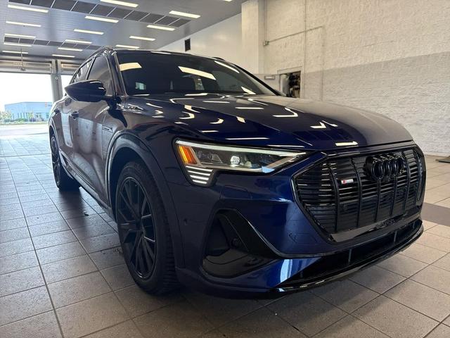 Photo of 2023 NAVARRA BLUE Audi e-tron
