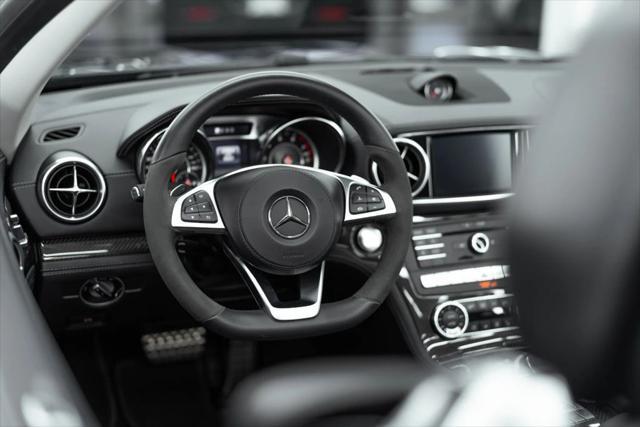 Photo of 2020 Mercedes-Benz SL 550
