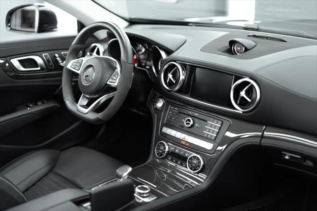 Photo of 2020 Mercedes-Benz SL 550