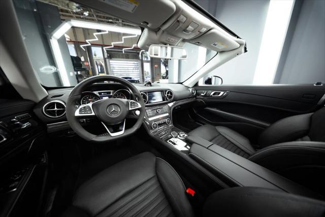 Photo of 2020 Mercedes-Benz SL 550