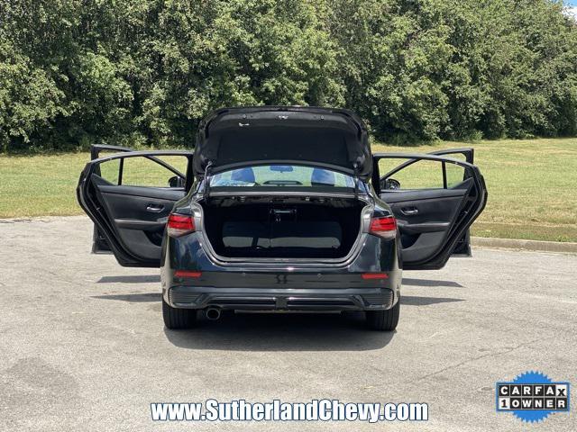 Photo of 2024 Super Black Nissan Sentra