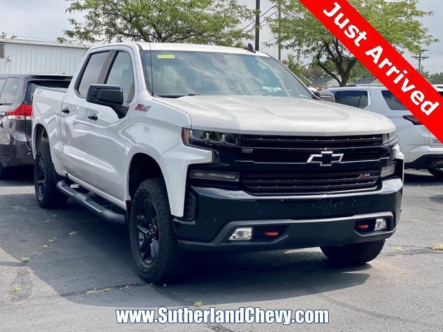 Photo of 2021 Iridescent Pearl Tricoat Chevrolet Silverado 1500