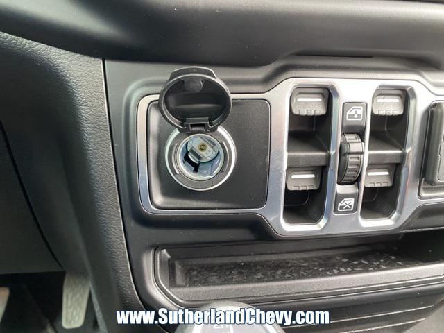 Photo of 2023 Black Clearcoat Jeep Wrangler