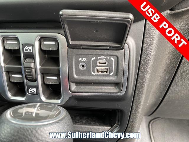 Photo of 2023 Black Clearcoat Jeep Wrangler