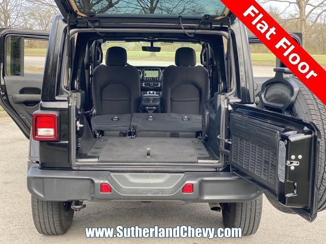 Photo of 2023 Black Clearcoat Jeep Wrangler