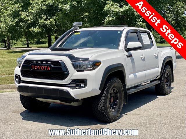 Photo of 2019 Super White Toyota Tacoma