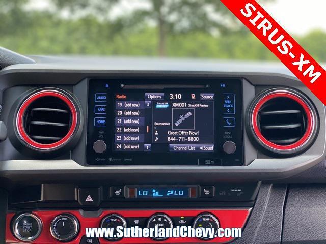 Photo of 2019 Super White Toyota Tacoma