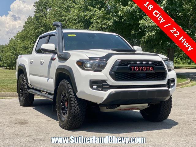 Photo of 2019 Super White Toyota Tacoma