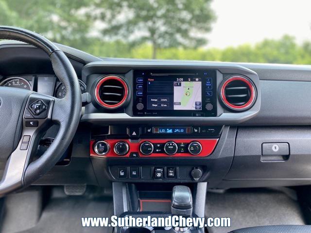 Photo of 2019 Super White Toyota Tacoma