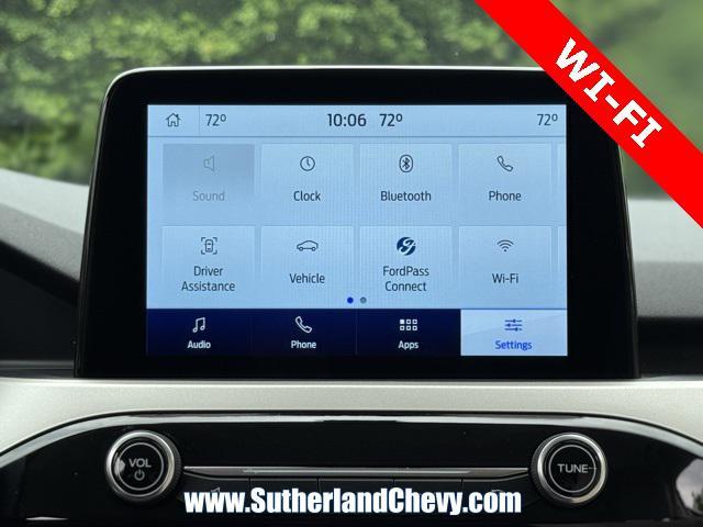 Photo of 2022 Iced Blue Silver Metallic Ford Escape