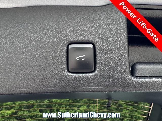 Photo of 2022 Iced Blue Silver Metallic Ford Escape