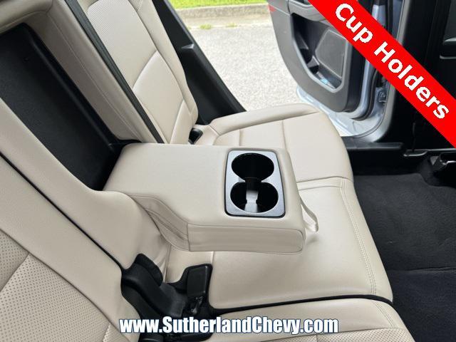 Photo of 2022 Iced Blue Silver Metallic Ford Escape