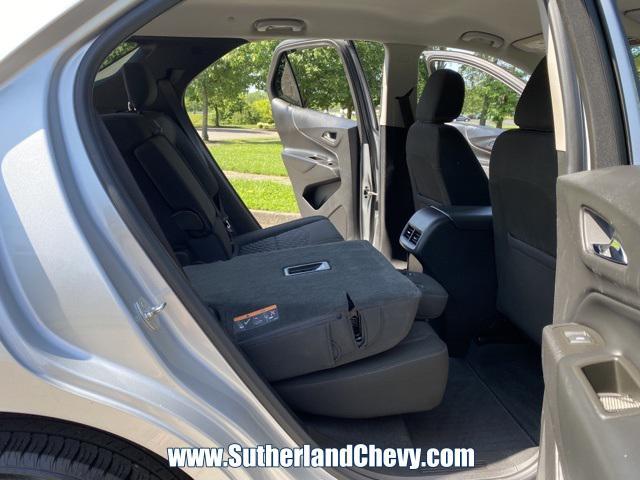 Photo of 2018 Silver Ice Metallic Chevrolet Equinox