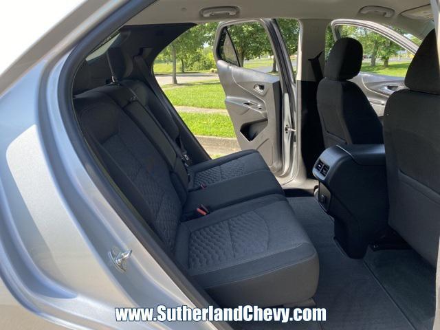 Photo of 2018 Silver Ice Metallic Chevrolet Equinox
