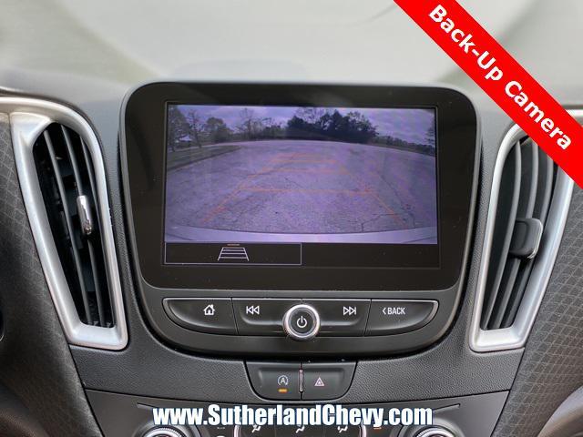 Photo of 2022 Mineral Gray Metallic Chevrolet Malibu