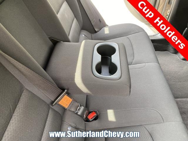 Photo of 2022 Mineral Gray Metallic Chevrolet Malibu