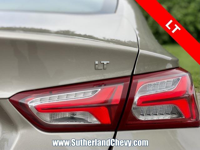 Photo of 2022 Mineral Gray Metallic Chevrolet Malibu
