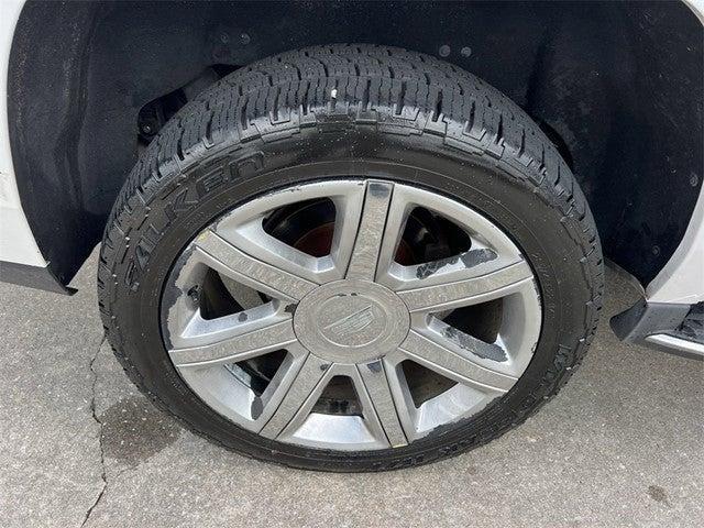 Photo of 2017 Crystal White Tri-Coat Cadillac Escalade ESV