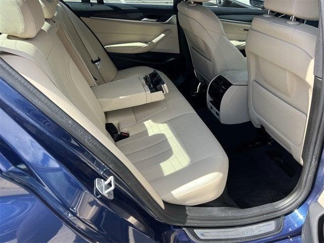 Photo of 2021 Phytonic Blue Metallic BMW 530