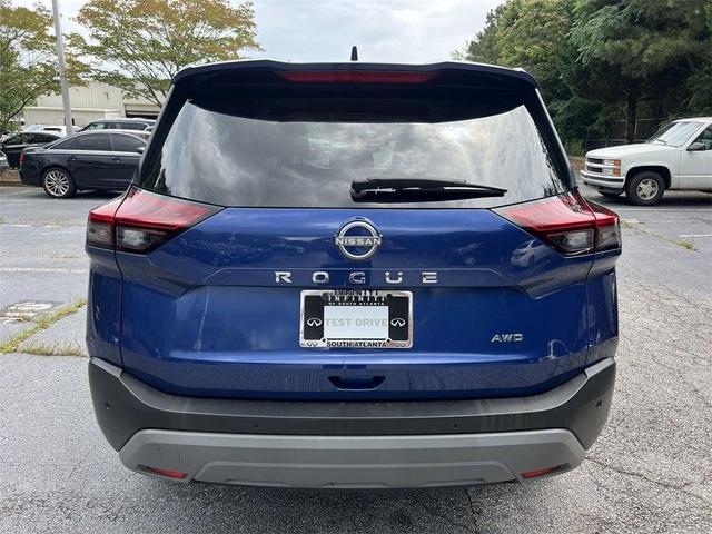 Photo of 2022 Caspian Blue Nissan Rogue